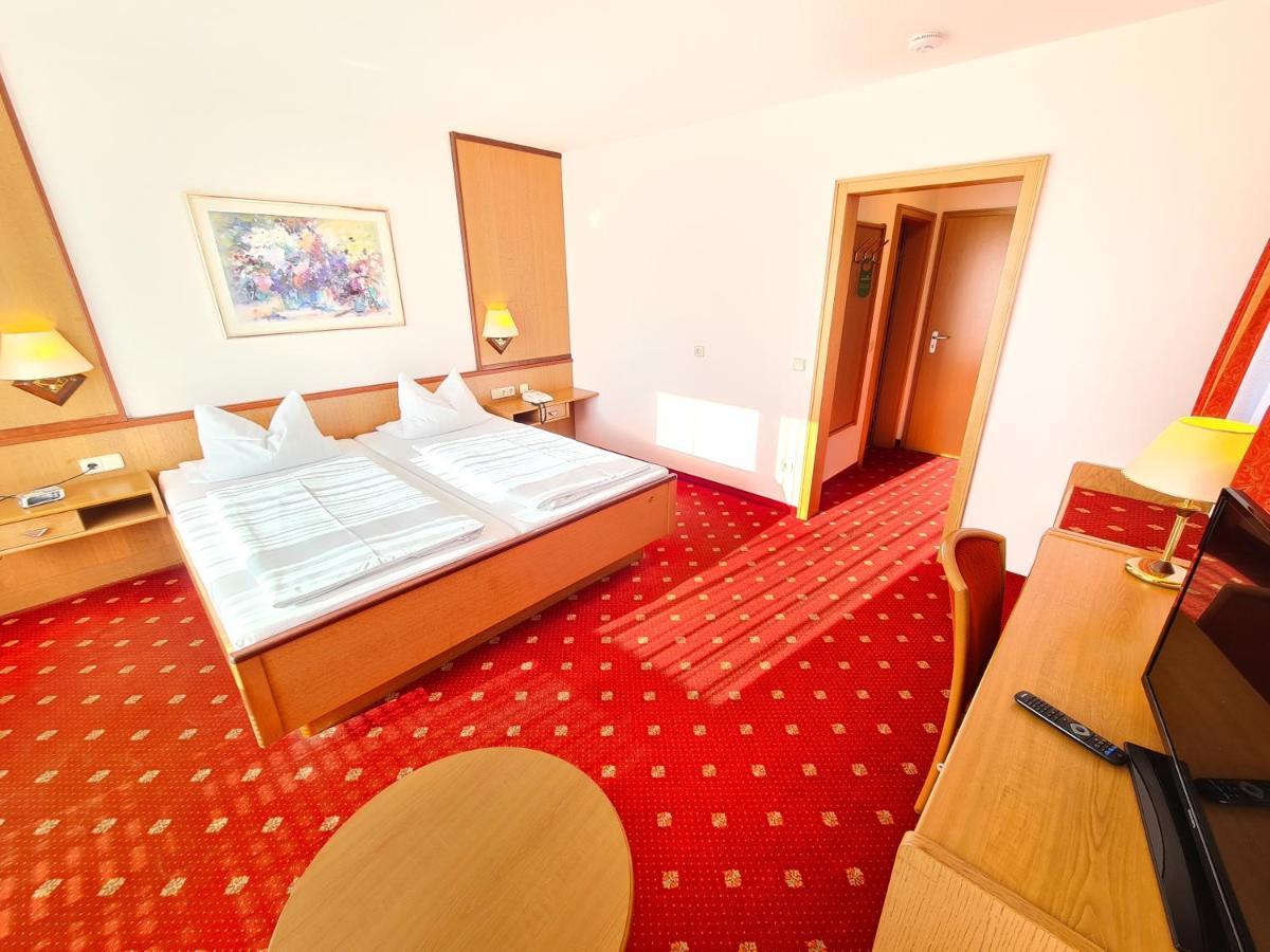Thermenhotel Tannenhof - Ihr Wohlfuehl-Hotel Bad Füssing Kültér fotó