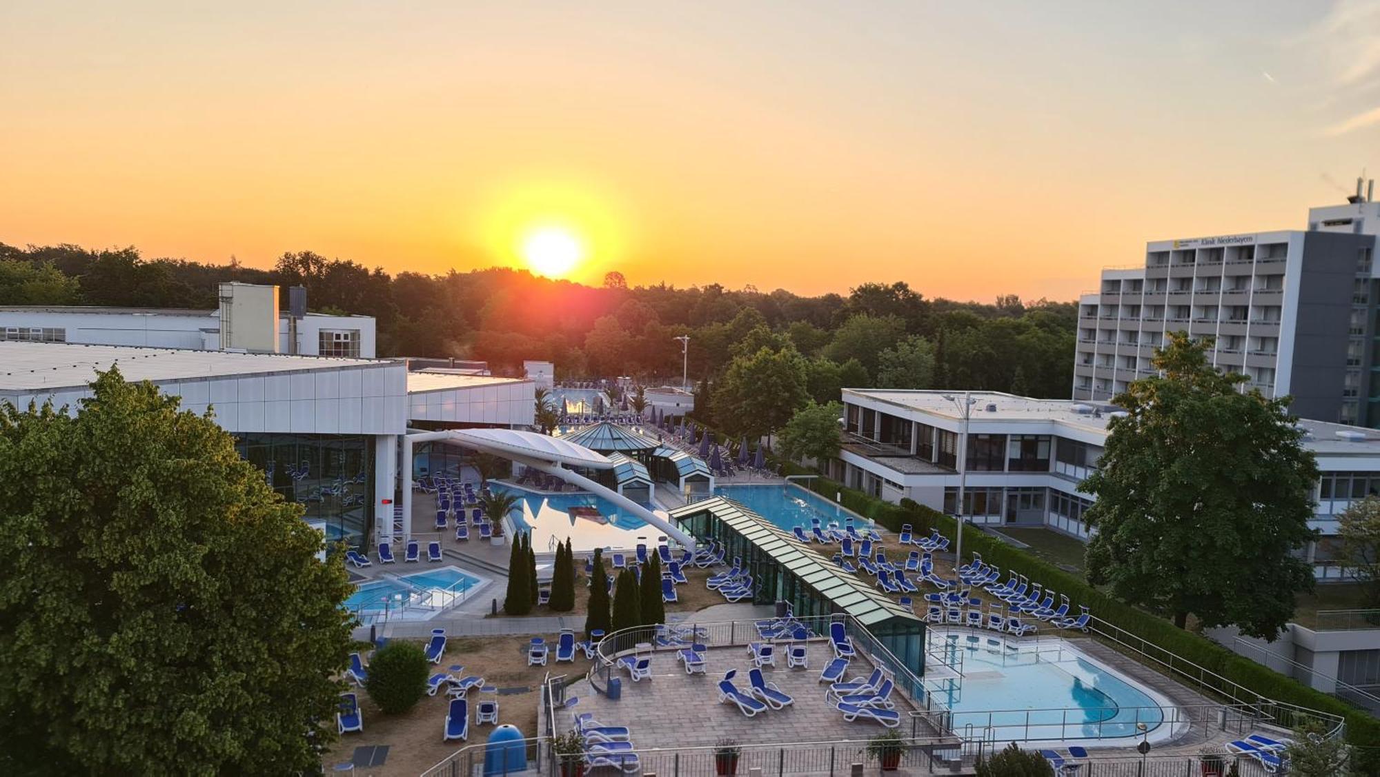 Thermenhotel Tannenhof - Ihr Wohlfuehl-Hotel Bad Füssing Kültér fotó